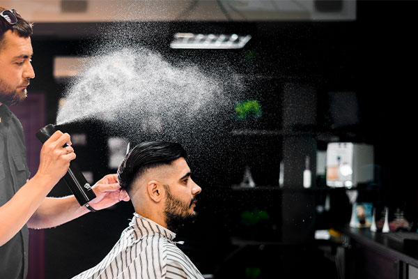 cortando cabelo